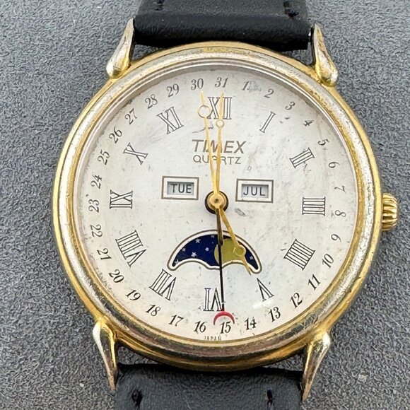 Vintage Working TIMEX Classic Elegant Triple Date Calendar Moon Phase Watch - Picture 1 of 7